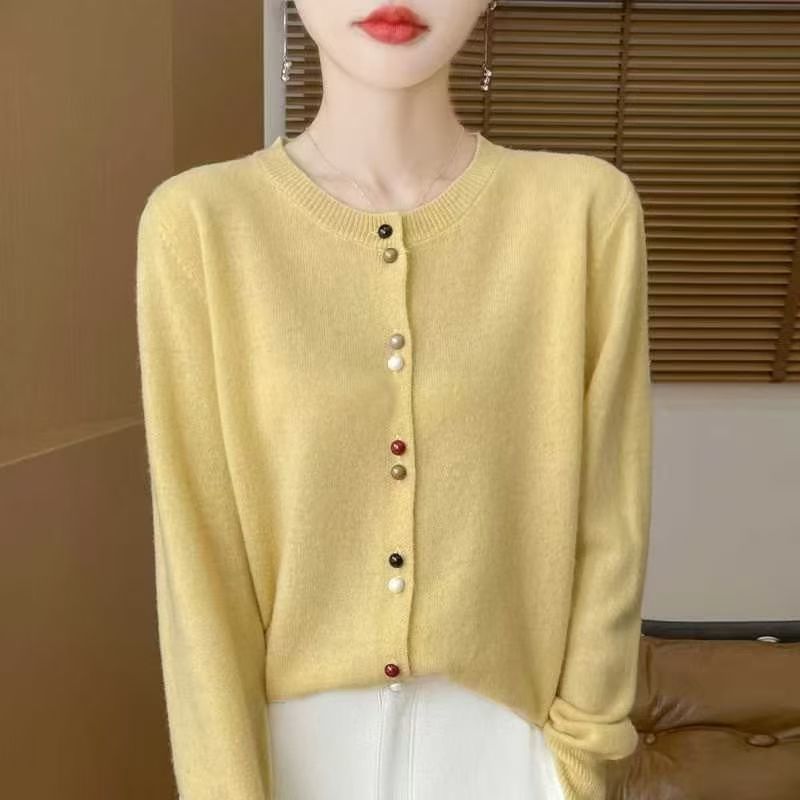 早新秋款针开织衫女端高圆领百搭宽松底打薄