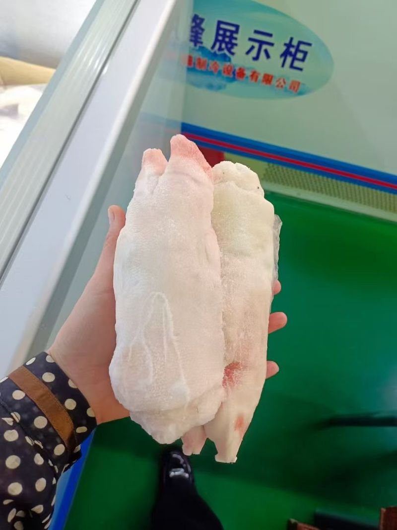 雨秀一级纯干前蹄，猪蹄毛处理的非常干净，都是国产蹄。