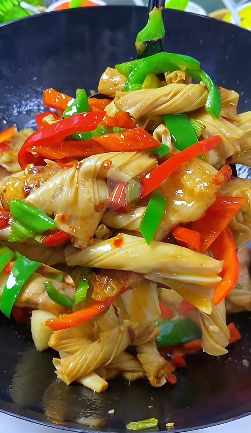 豆棒，豆筋，人造肉。蛋白肉！厂家欢迎咨询