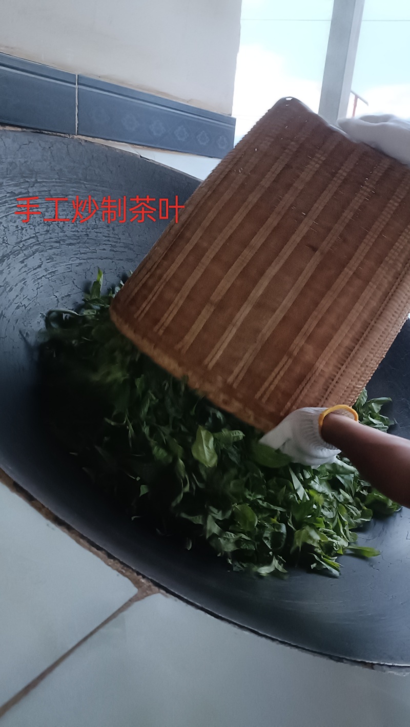 忙肺古树纯料生茶