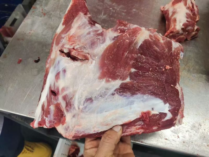 去颈前排，20斤一箱，带肉率好，日期颜色都新鲜，期待老板