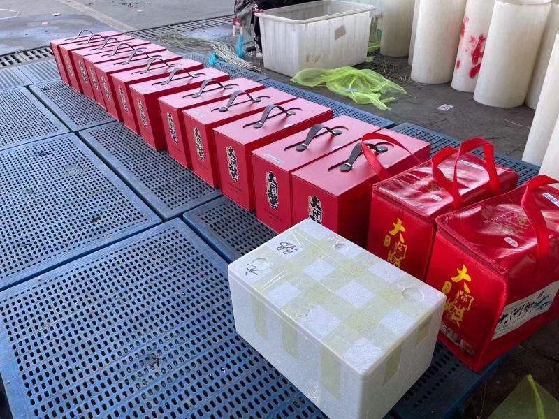 江苏大闸蟹，现货现发，产地一手货源，量大价格从优