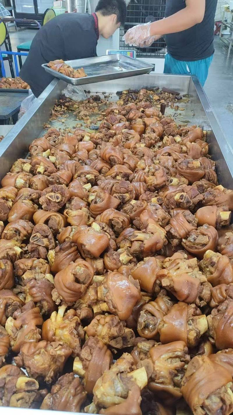 网红带皮小肘子，含肉率高，回购率。高品质好货