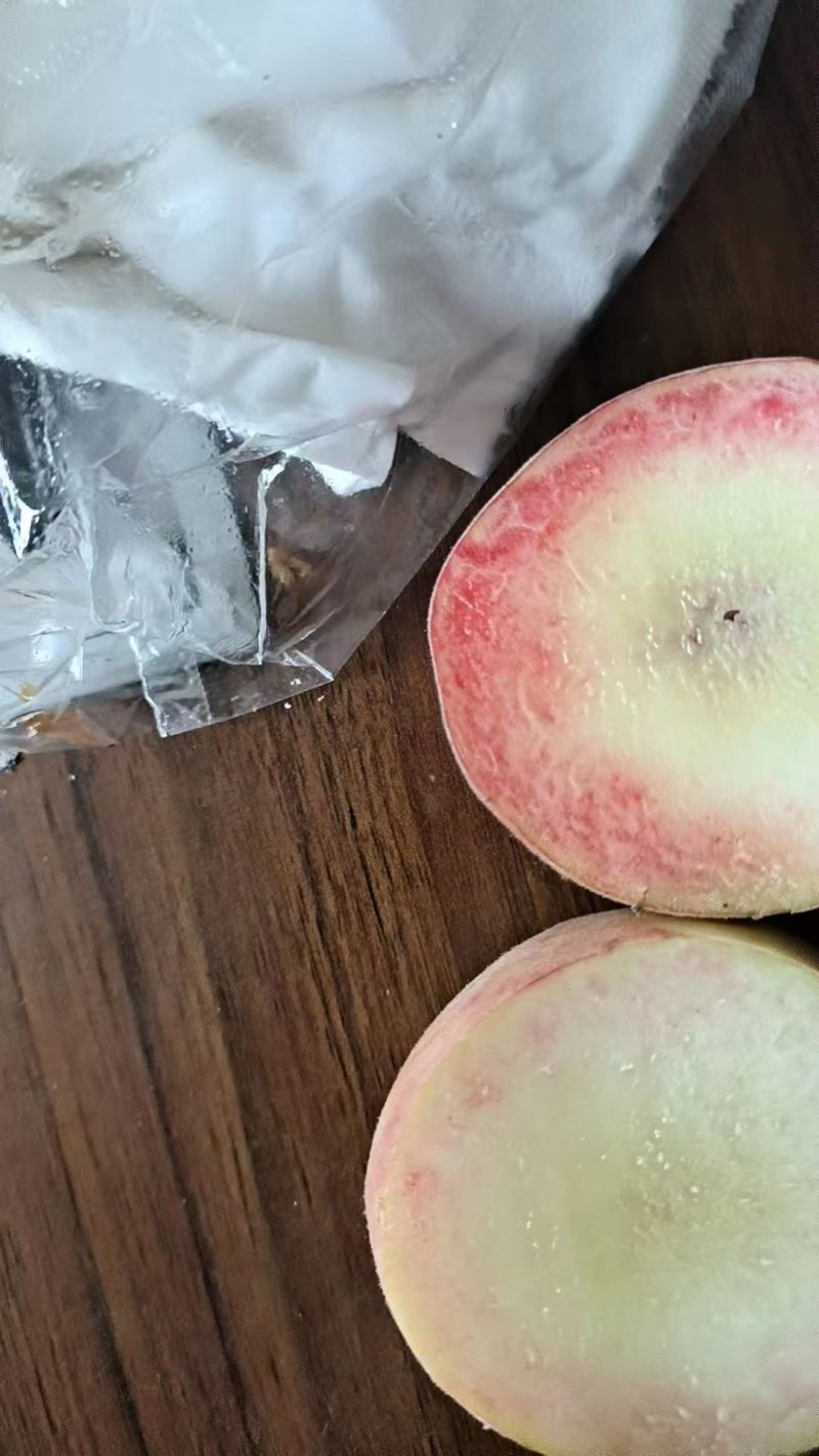 红不软毛桃基地，直供商超，电商，批发，加工厂货源充沛。