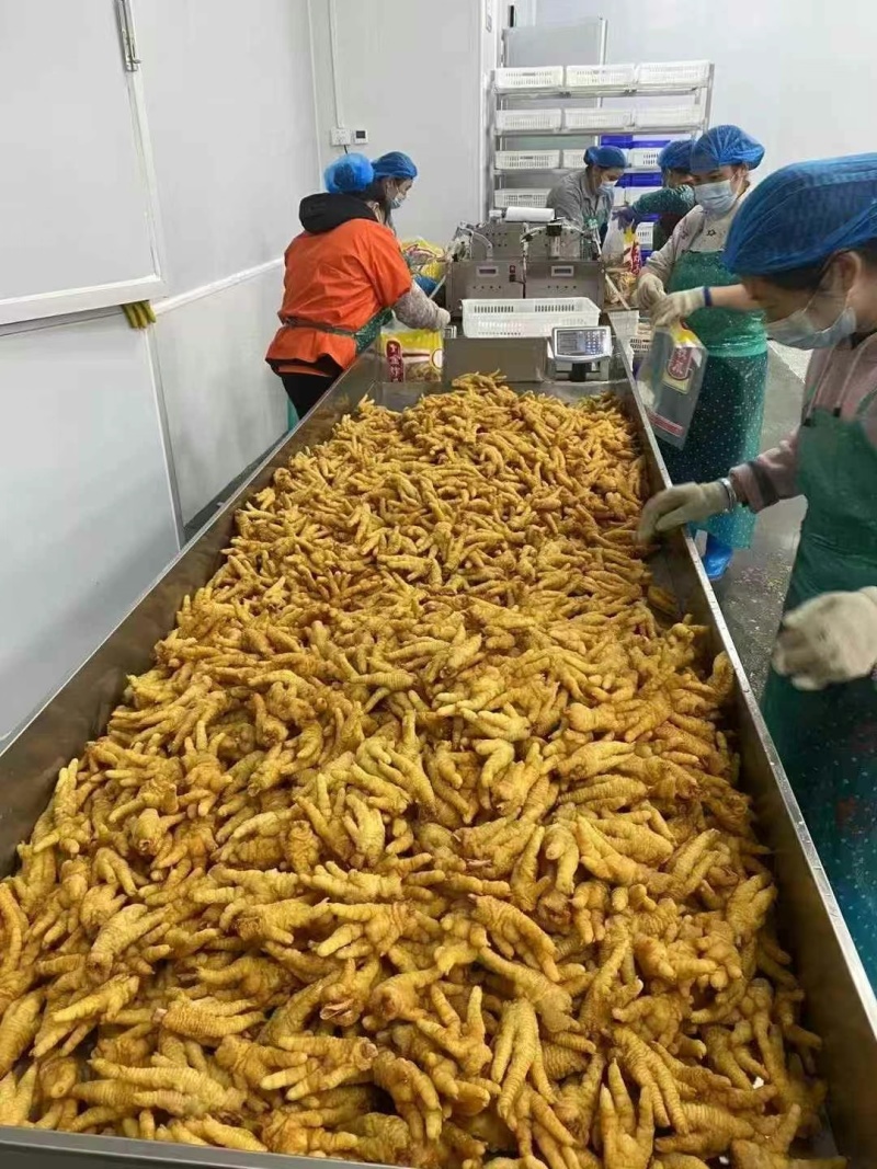 虎皮鸡爪，个头大，开袋即卖，