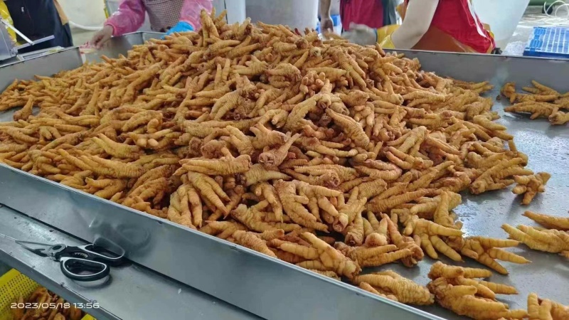 虎皮鸡爪，个头大，开袋即卖，