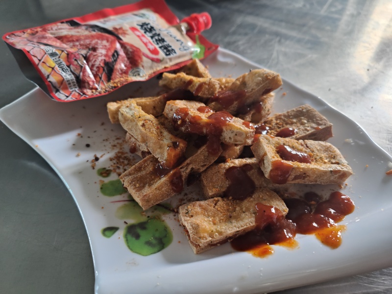 葱香鸡肉豆干《冷冻保存》厂家直接货源稳定欢迎来电咨询