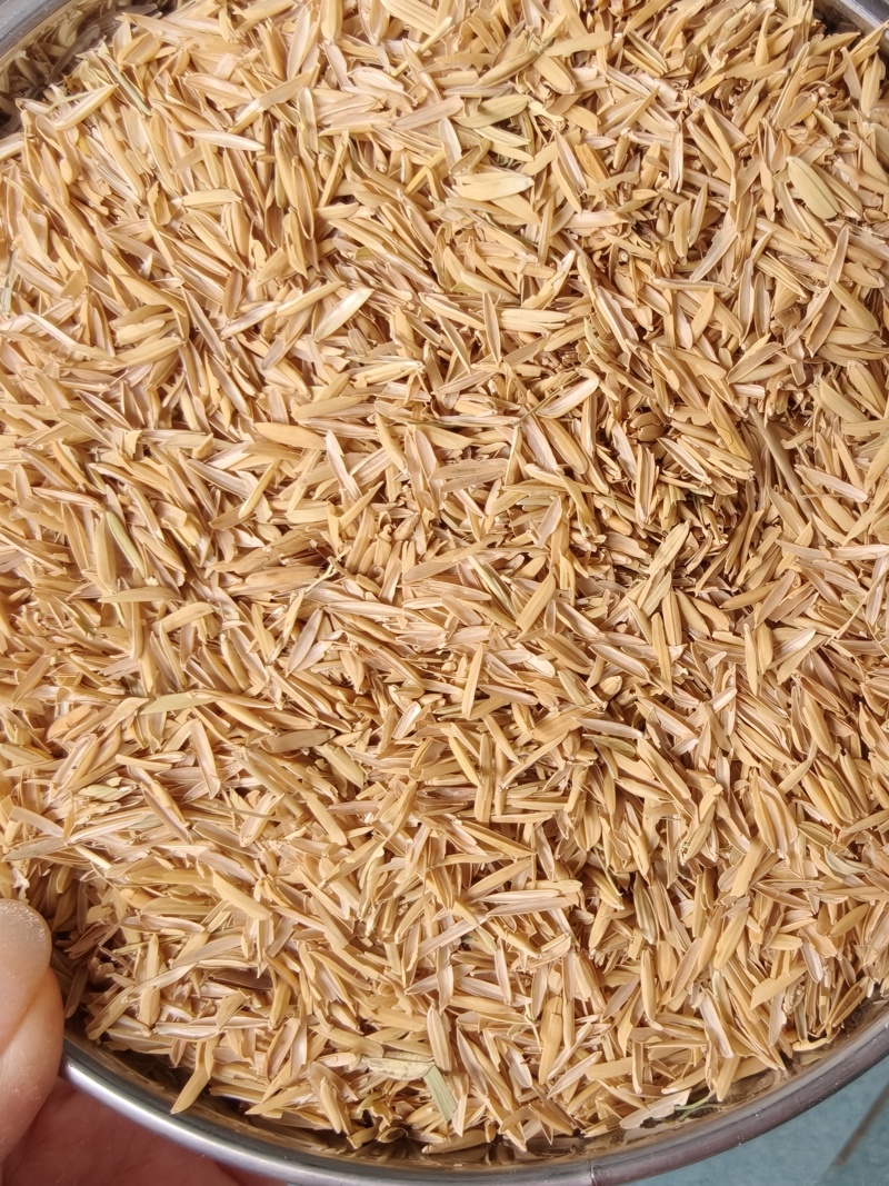 压缩稻壳，米厂直供，新鲜加工，适用于养殖垫料，饲料配兑