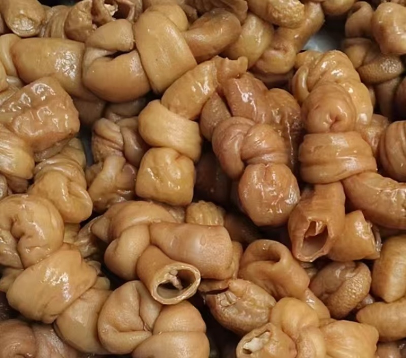 新鲜现卤大肠头，无油干净纯干真空打包厂家直供货源稳定