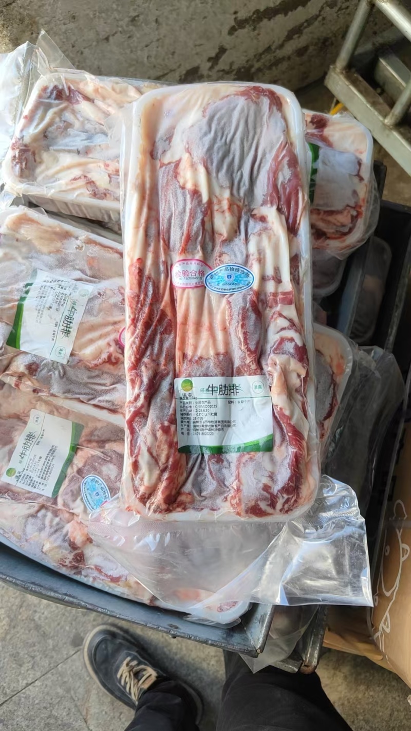 【牛肋条肉】当地草原黄牛的去骨肋排肉！鲜干速冻！六斤一盒