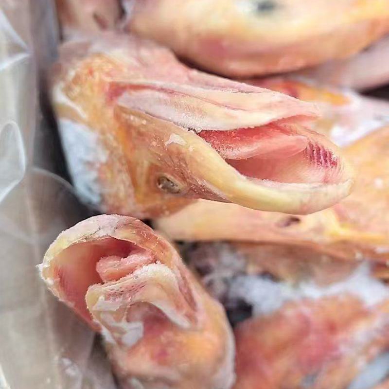 带舌番鸭头