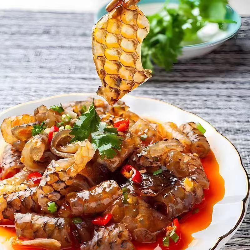 红油鱼皮卷泡椒鱼皮香辣零食即食下酒菜凉拌菜爽脆Q弹凉拌批发