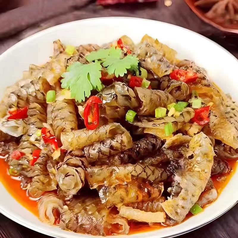 红油鱼皮卷泡椒鱼皮香辣零食即食下酒菜凉拌菜爽脆Q弹凉拌批发