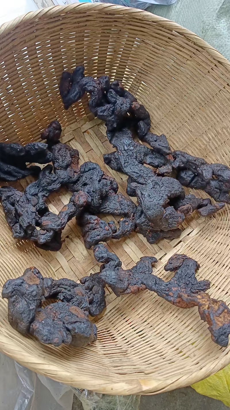 18年九蒸九晒黄精，大量有货，一手货源品质保障