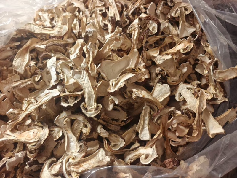 内蒙干赤松茸白片松茸干货基地直供对接市场商超