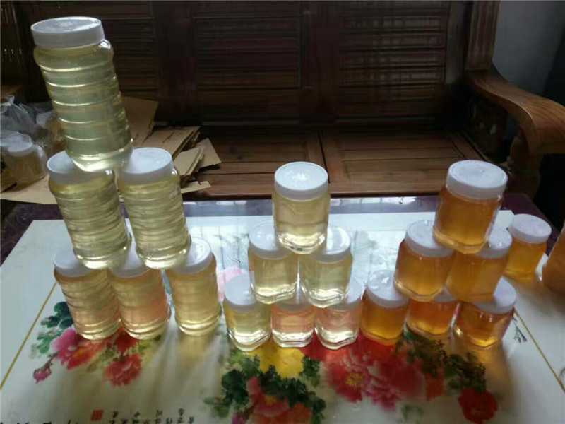 山东特产土蜂蜜货源充足保质保量欢迎电话联系