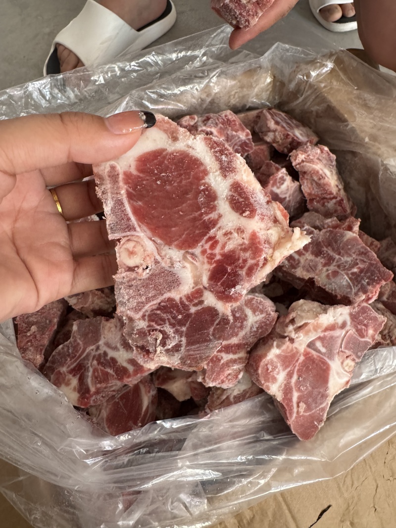 国产满肉猪颈骨