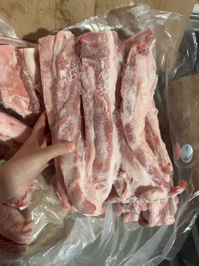 带皮五花肉条10吨新货