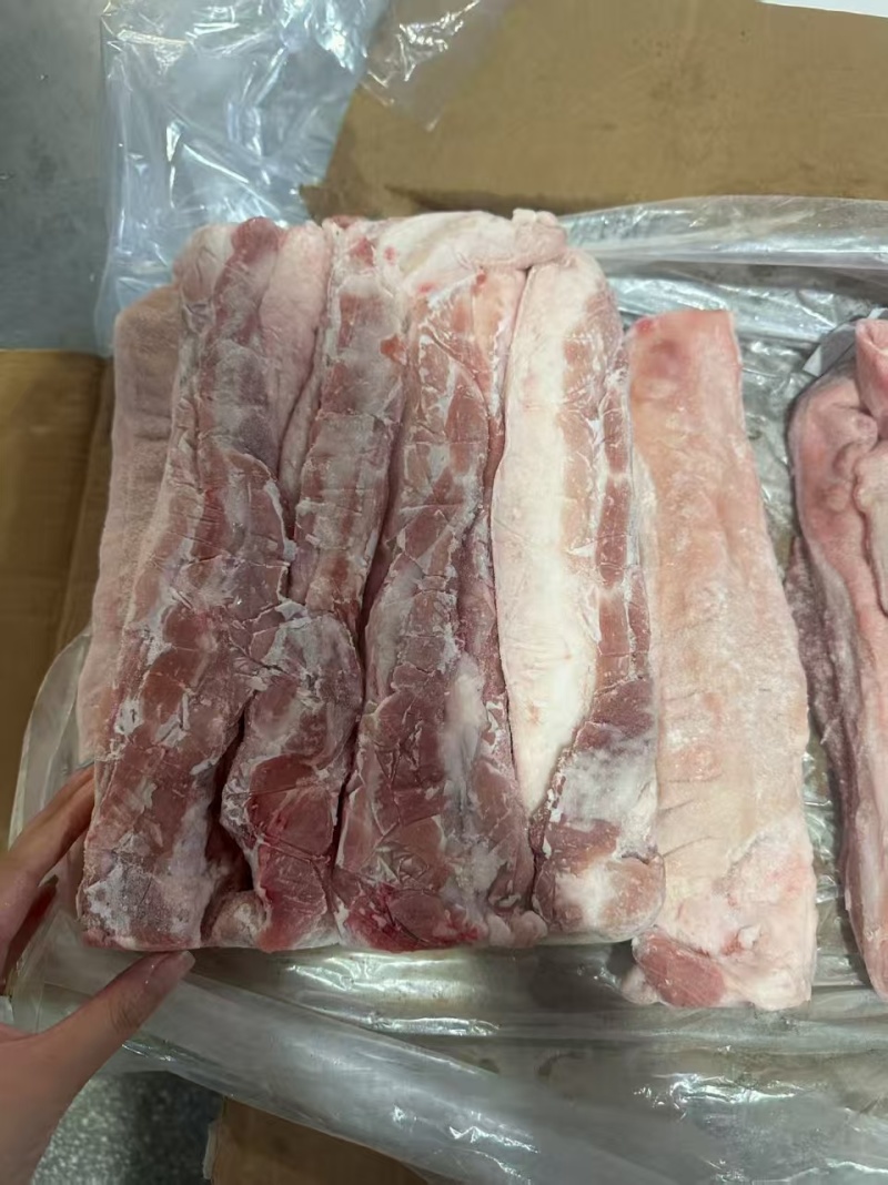 带皮五花肉条10吨新货
