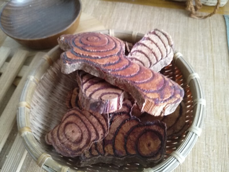 鸡血藤广东广西泡酒煮水品种、规格齐全欢迎老板联系