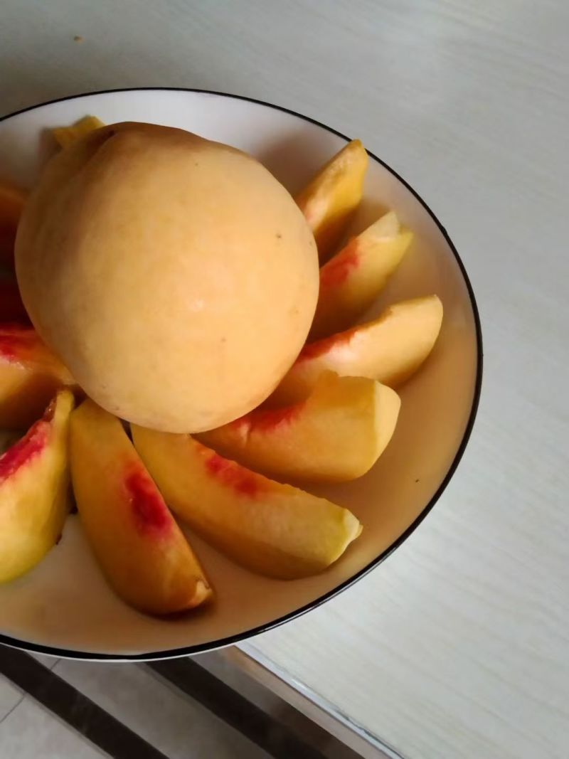 东江湖黄桃