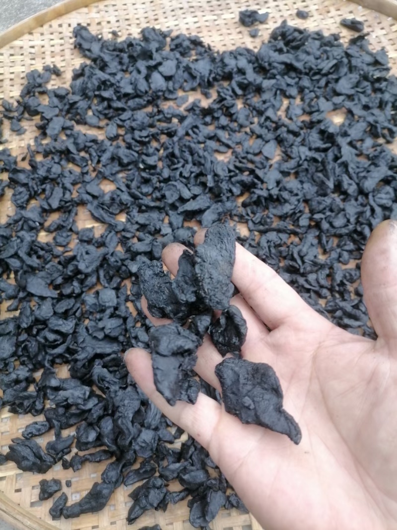 野生黄精片，软糯香甜可口，喜欢的联系我保质保量全国发货