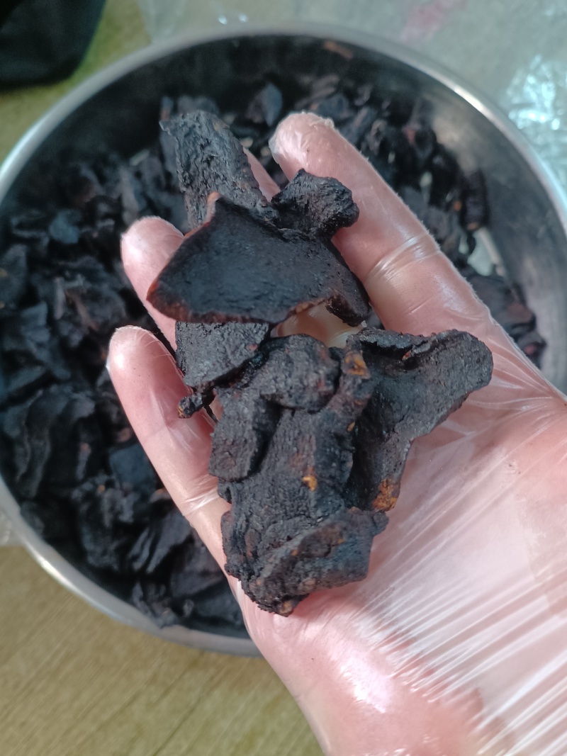 野生黄精片，软糯香甜可口，喜欢的联系我保质保量全国发货