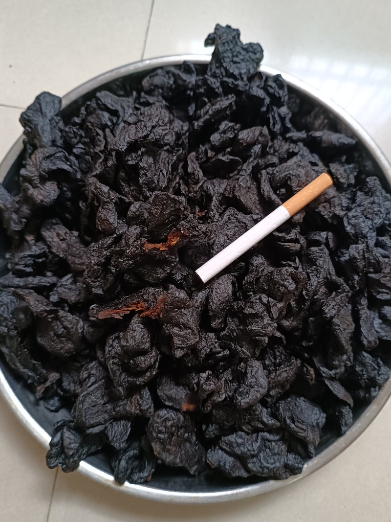 野生黄精片，软糯香甜可口，喜欢的联系我保质保量全国发货
