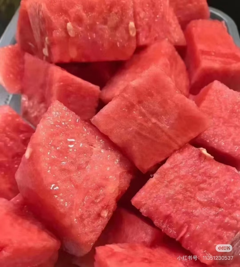 蜜汁西瓜🍉清甜解渴脆口无籽，放心大口的吃，个个大瓜