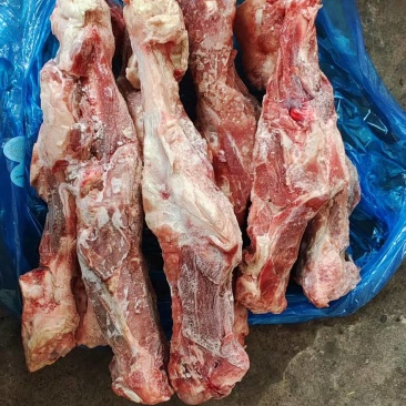 龙大后腿骨，龙大带肉后腿骨实拍，价格太便宜了