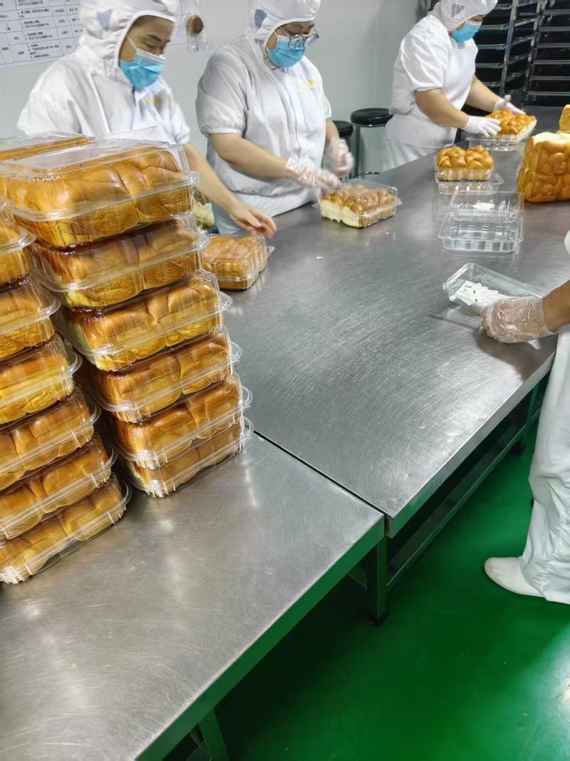 牛奶拉丝老面包