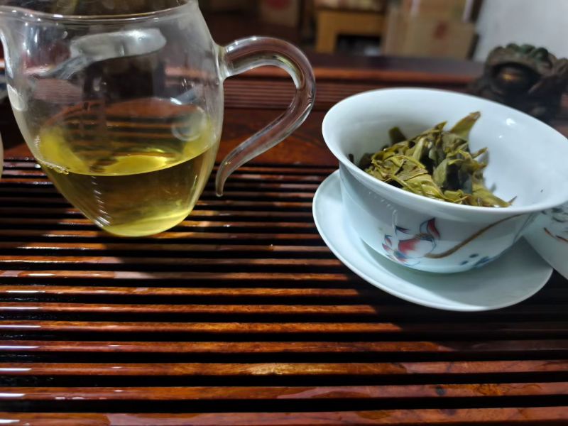 大叶种晒青绿茶
