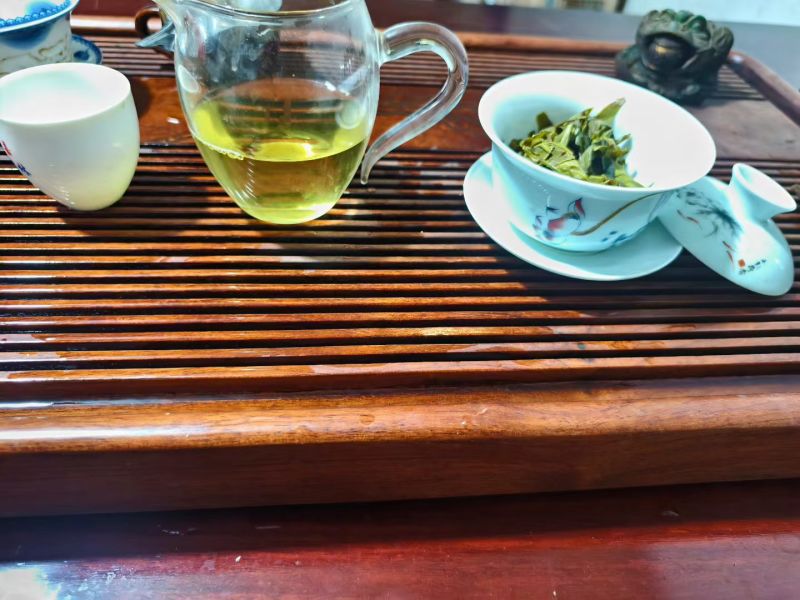 大叶种晒青绿茶