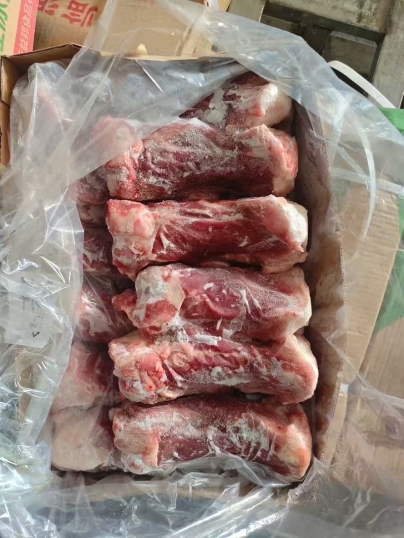 肥猪后棒骨16-22根，可以挑