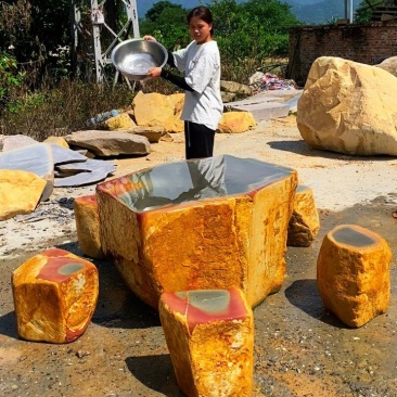 天然景观石转型造价低重量轻