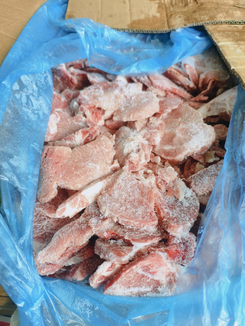 五花肉边角料。肥猪五花肉