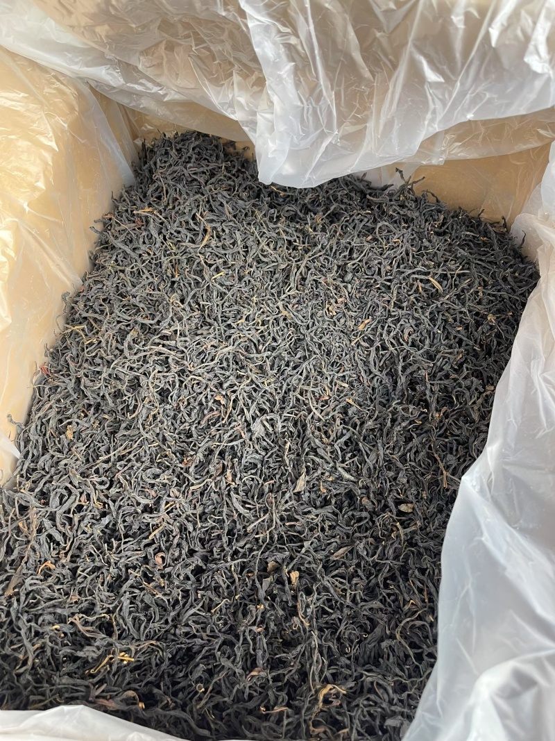 优质晒青普洱茶，红茶，野生古树红，价格美丽！源头批发