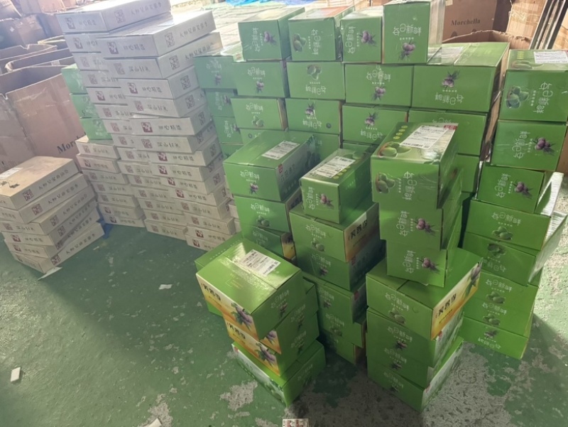 三月李三华李清脆李酸甜现摘现发电商一件代发
