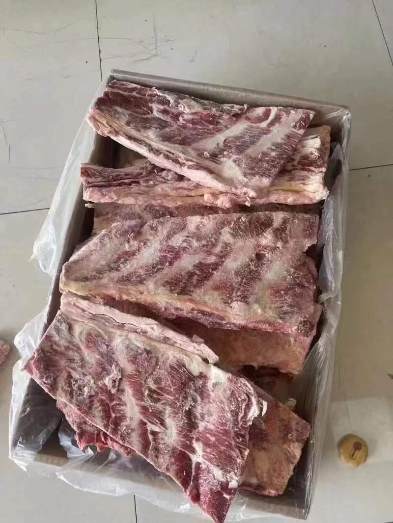 牛羽骨，带肉带板筋颜色好，价位低腾惠更多客户的选择