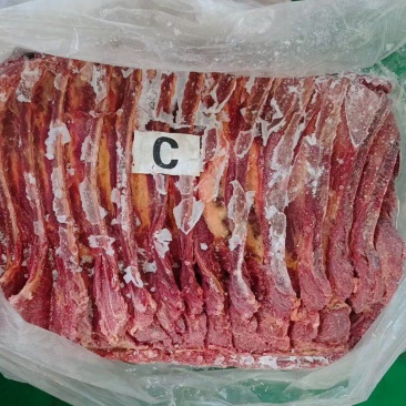 有量你就来，欢迎来电详谈，马肉货源充足价格美丽，各种都有