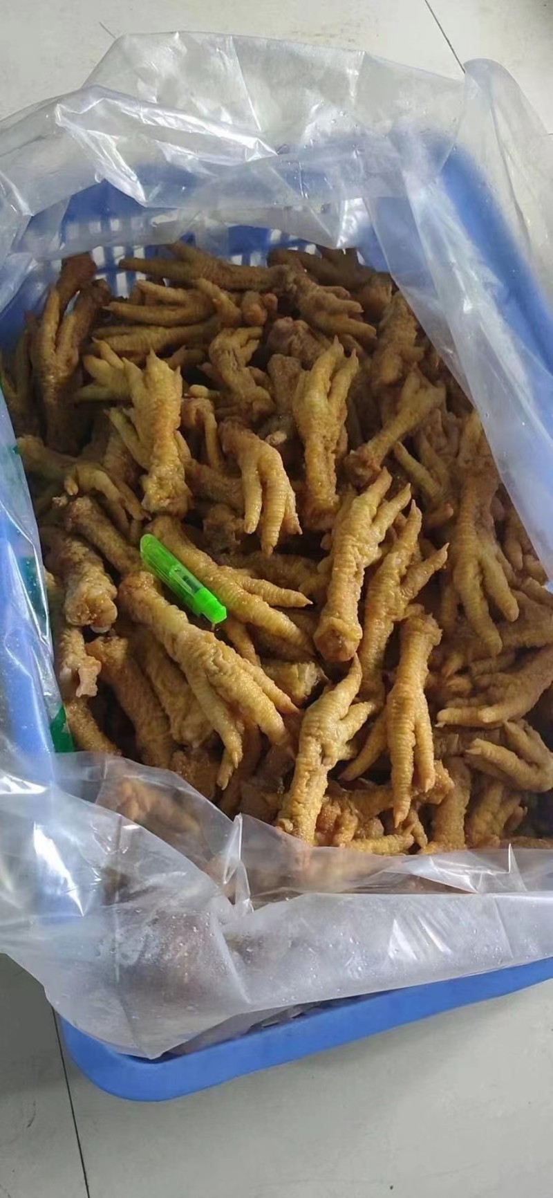 虎皮鸡爪到货山东腾惠更多客户的选择