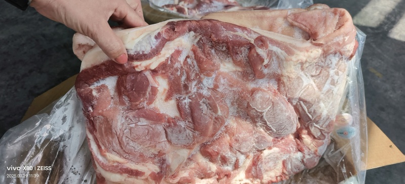 领汇带皮前上肉2-3片，25/7月新货