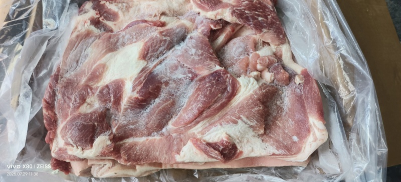 领汇带皮前上肉2-3片，25/7月新货