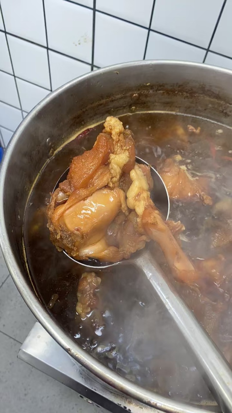 牛窝骨肉多，带筋膜饭店，食堂，好食材，一道好菜能撑