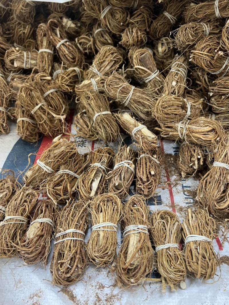 五指毛桃包芯小扎