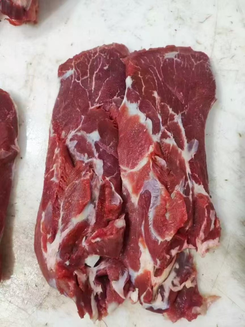 育肥母牛，全牛批发。国产纯干排酸牛肉，精修去油，口感细嫩