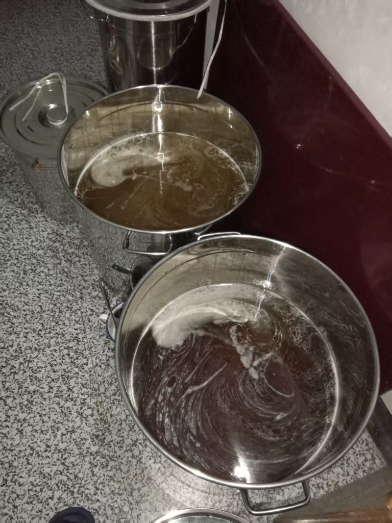 农家土蜂蜜，货源质优量足，全国批发零售。