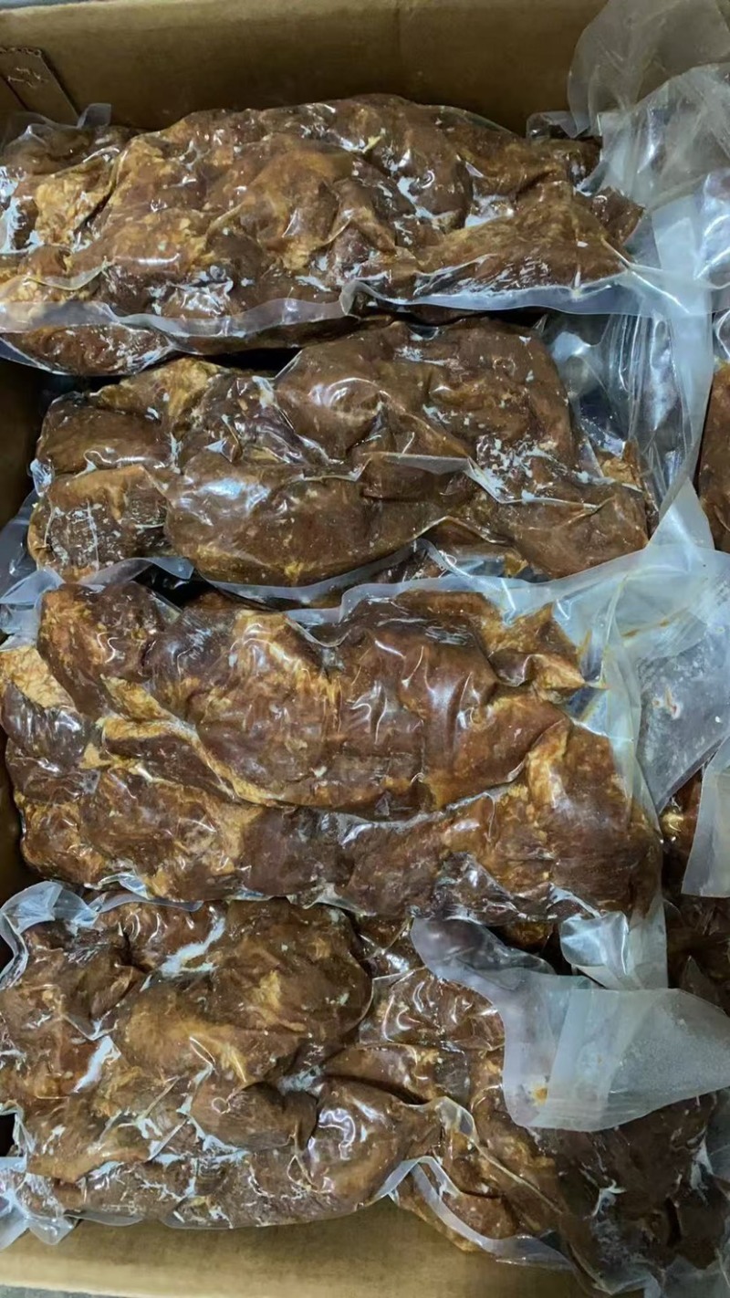 五香熟牛肉，采用牛前牛脖肉煮制，纯干精修去油，可直接上盘
