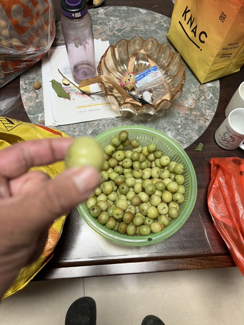 本地油柑果无残留农药大量供应