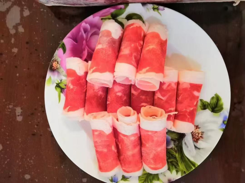 肥牛二号，肥瘦相间，块整不碎，自然油，纯干原切牛肉。